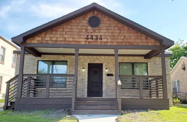 2BR Luxury EADO House! Medical Center, Stadiums ⭐️⭐️⭐️⭐️⭐️
