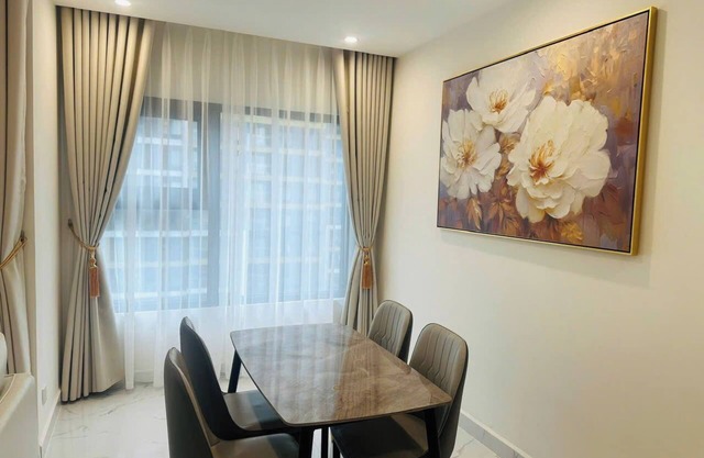 2BR+ quiet Apartment in green metropolis