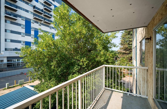 2BR Suite | w/ Balcony | Near NLRHC | Free Parking
