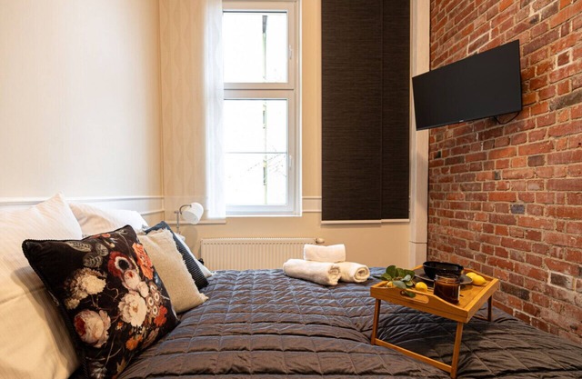 2Homerent Arcano | Studio | Center | Music District