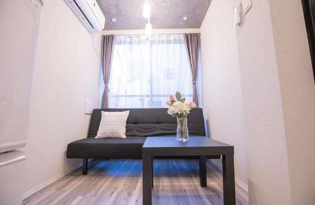 2mins walk to Ueno station (Tokyo)-YoE9