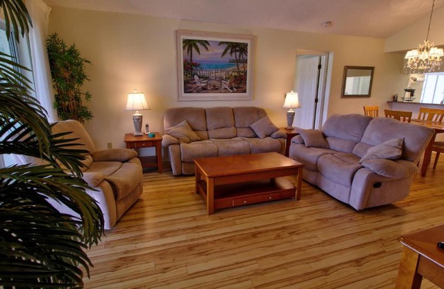 2nd floor 3BDR Condo In Farmington Vistas on Plantation Golf and CC - 458