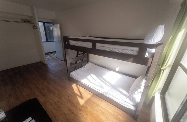 2ppl/34room/1h by train to DisneyLand/Free WiFi(STD2-14)