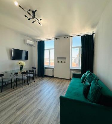 3х кімнатні апартаменти на Франка 1