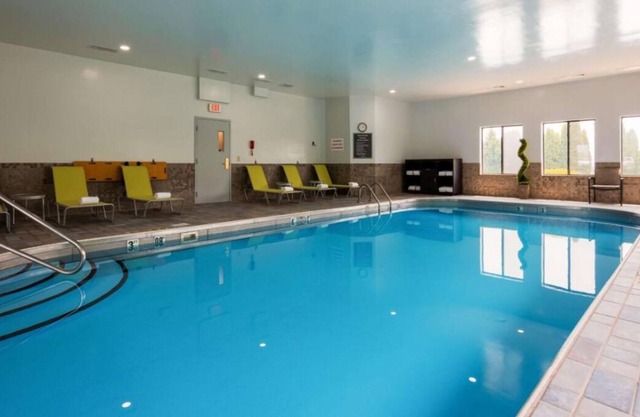 3 Awesome Units Near Wheeling Heritage Port, National Imperial Glass Museum