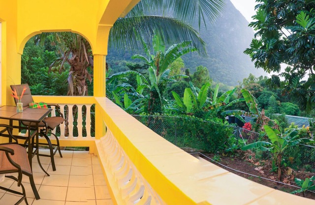 3 bed, 2 bath bungalow; View of Petit Piton and Caribbean Sea; Easy beach access