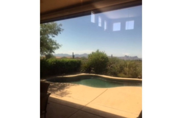 3 bed 2 bath house with private pool sleeps 6