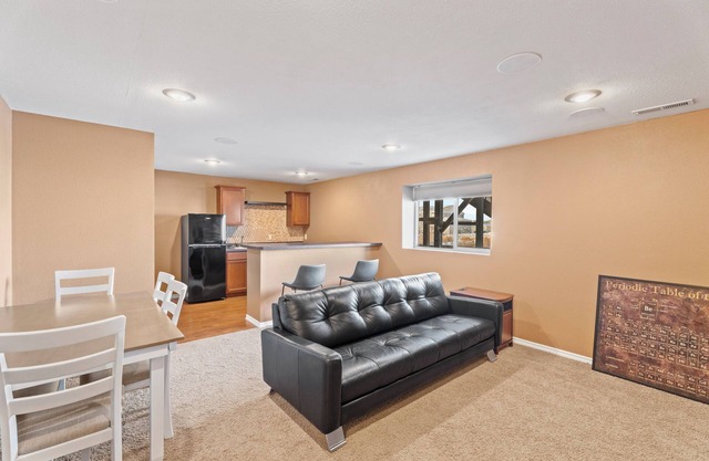 3-bedroom 2 1/2 bath 2 living room townhome in amazing north Bismarck