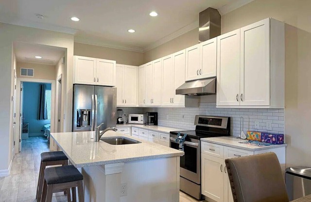 3 bedroom/2 bath home near Ft. Myers and Sanibel beaches.
