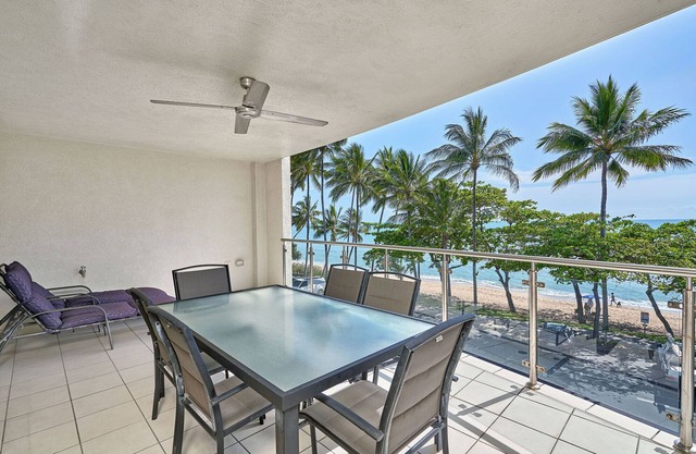 3 Bedroom 2 Bathroom 2nd Floor Beachfront Meridien Apartment Trinity Beach