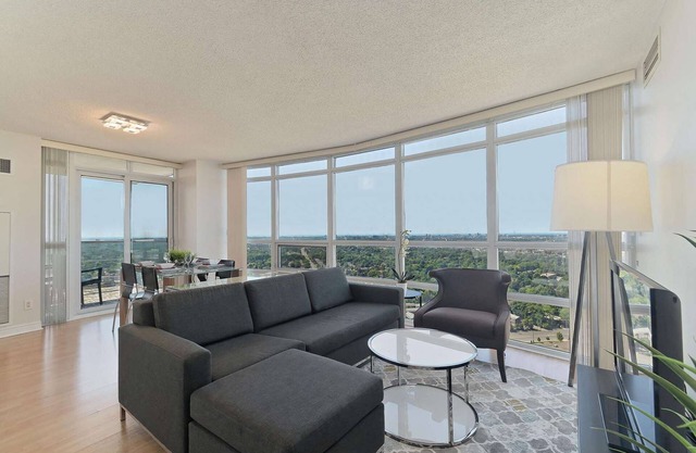 3 Bedroom/2 Bathroom Suite