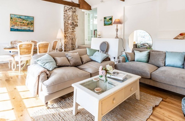 3 bedroom accommodation in Newton Ferrers