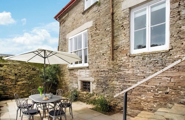 3 bedroom accommodation in Kingsbridge