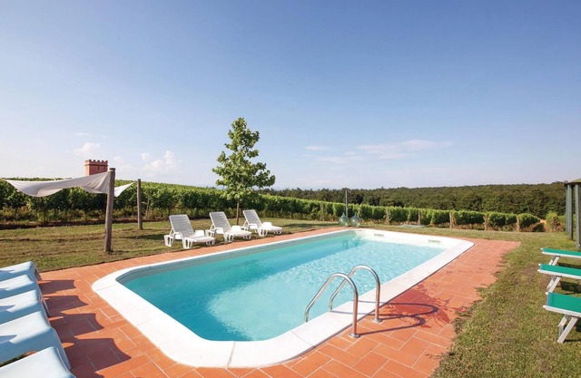3 bedroom accommodation in Pontedera PI