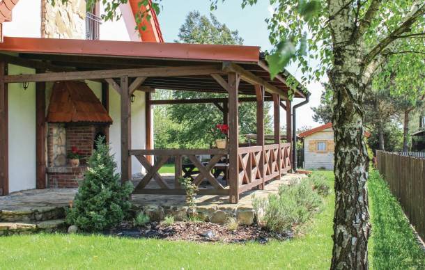 3 bedroom accommodation in Jedwabno