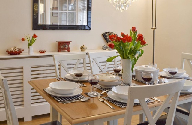 3 bedroom accommodation in Westgate