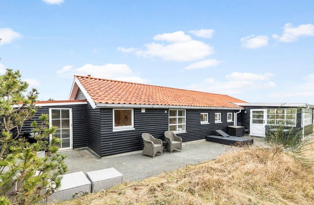 3 bedroom beach front home in Grenaa