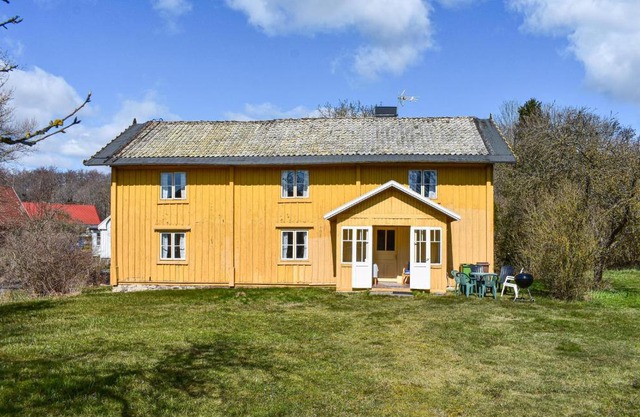 3 Bedroom Beautiful Home In Ronneby