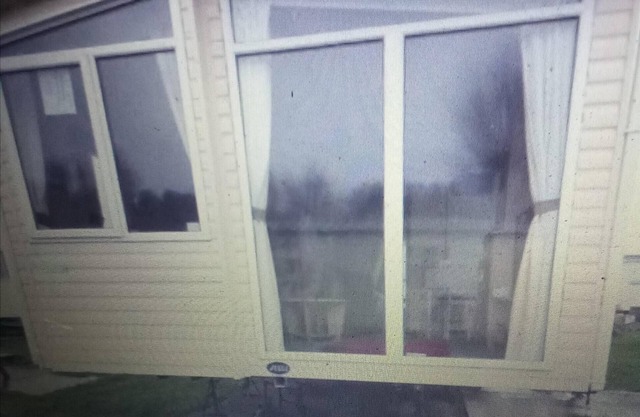 3 bedroom caravan own parking space