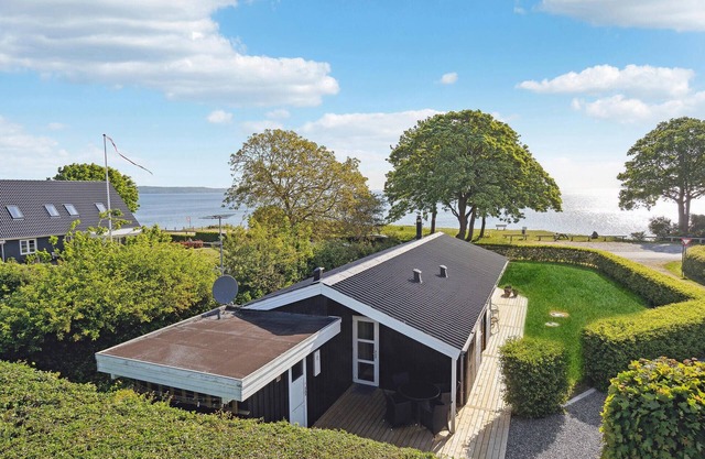3 bedroom cozy home in Børkop