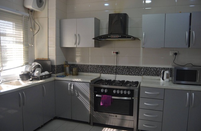 3 bedroom fully serviced apartment