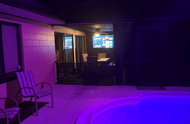3-bedroom home with private Pool in Winter Haven, Blocks from Lego Land