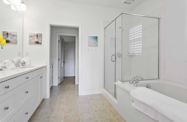 3-bedroom house in charming Irvine with WiFi, AC. Start your vacation now #110