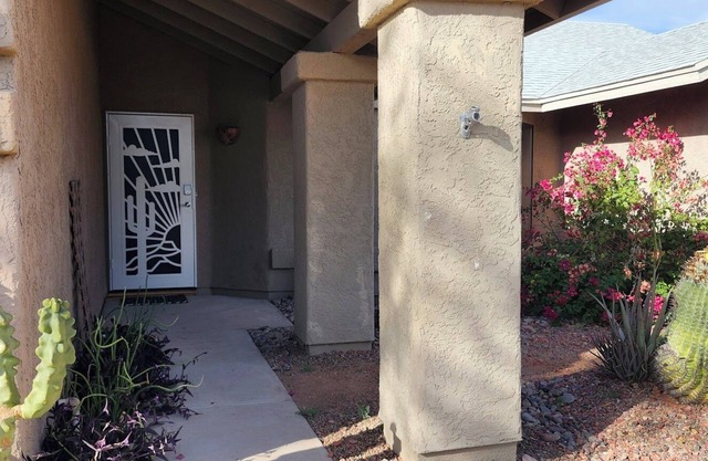 3-bedroom house in NW Tucson with WiFi, AC