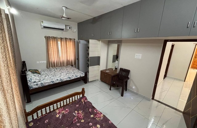 3-Bedroom House with large Hall, Dinning,kitchen in Tiruchirappalli with AC,WiFi