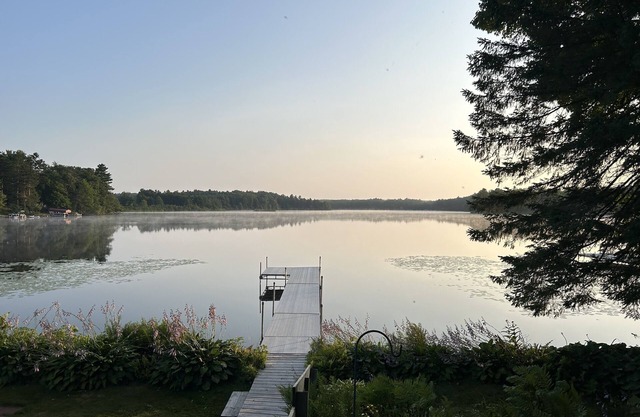 3 Bedroom house on peaceful clear water lake