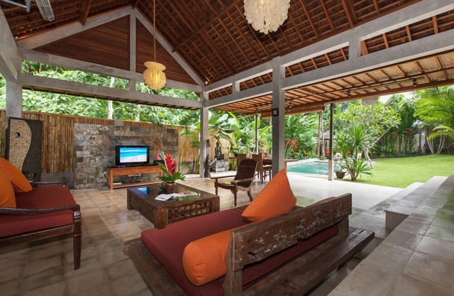 3 Bedroom Seminyak Private Pool Villa