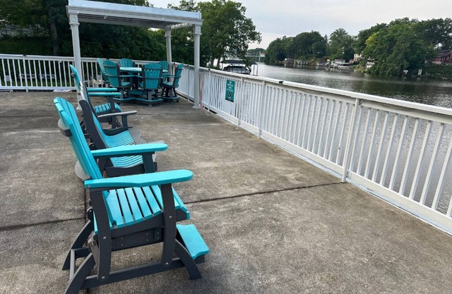 3 Bedroom Suite, just steps from Indiana Beach with lake access and more!