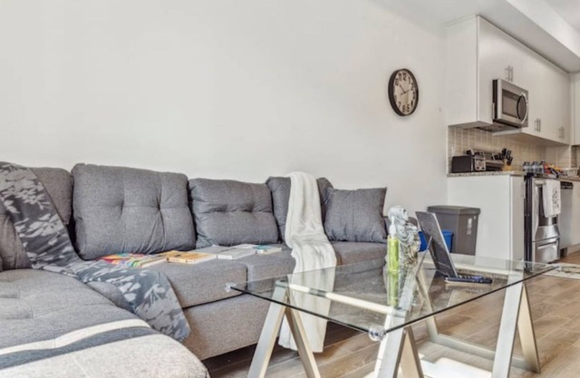 3 Bedrooms 2.5 Bathrooms Town Home in Pickering
