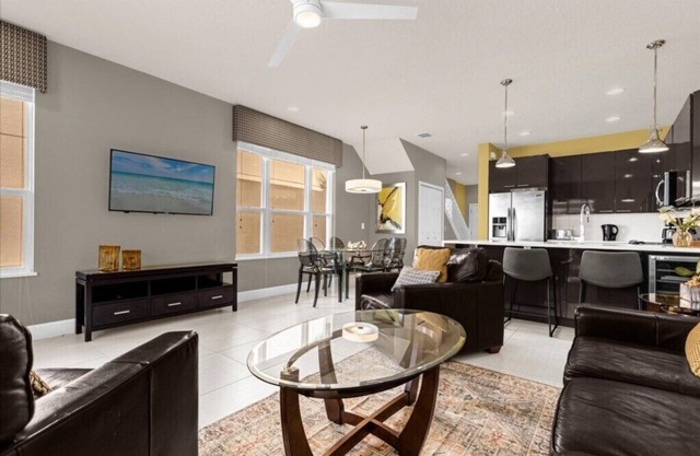 3 Bedrooms/3 Bathrooms/The Retreat (1521 RC)