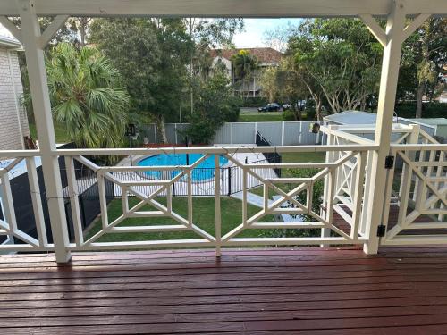 3 bedrooms 3 bed 1bathroom whole ground floor of a double story house