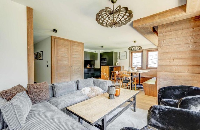 3 bedrooms apartment with garden, gym and shared spa