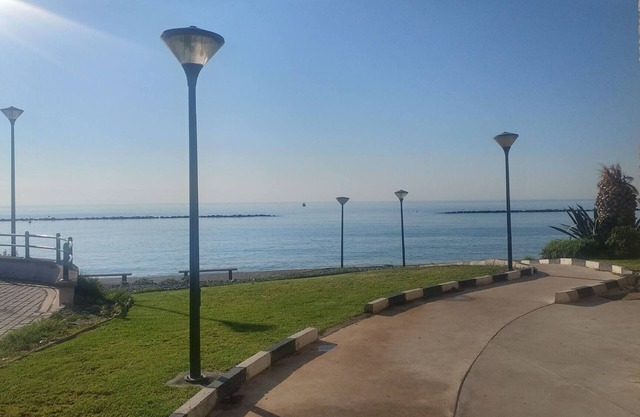 3 Bedrooms Private Vacation Home In Germasogeia
