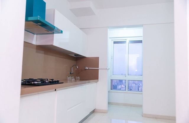 3 BHK houses 6 people(Move-in Ready) on 27th Floor (Free Pick up*)