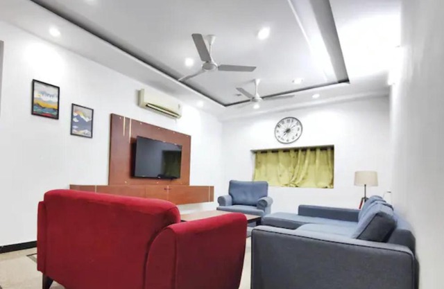 3 bhk in Gachibowli, near AIG, Gopichand Academy, ISB, Delloite, Amazon