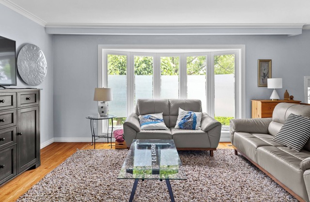 3 BR House in Picturesque Neighbourhood