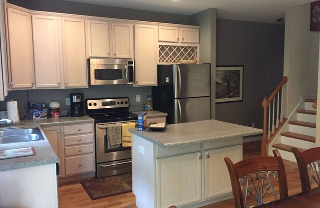 3 BR Quiet & Beautiful House,Near Downtown,UVA & Wineries