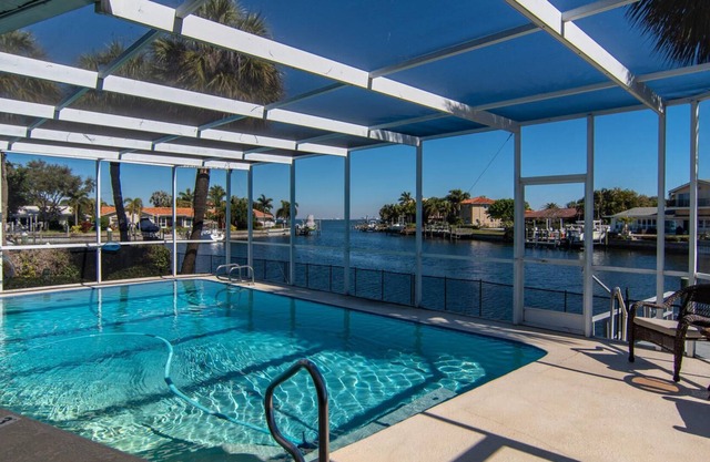 3 BR, Waterfront, Pool, Dock, Views