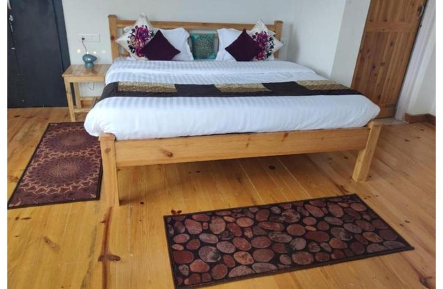 3 BR Whistling Cottages In Ramgarh