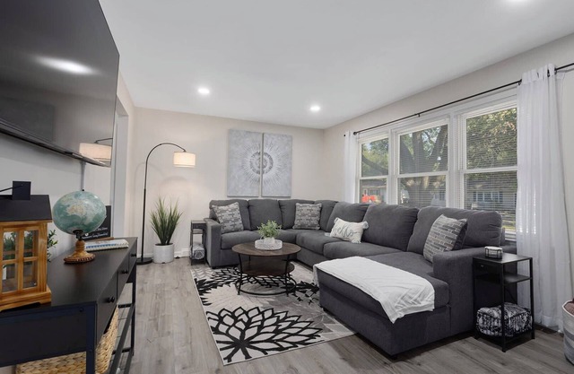3 KingBeds-Great for Families|Walkable to Shops