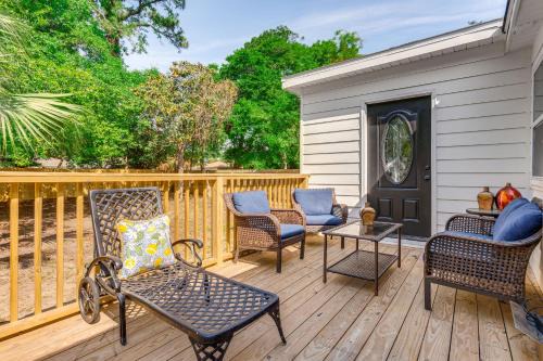 3 Mi to Dtwn Entertainment Pensacola Family Home!