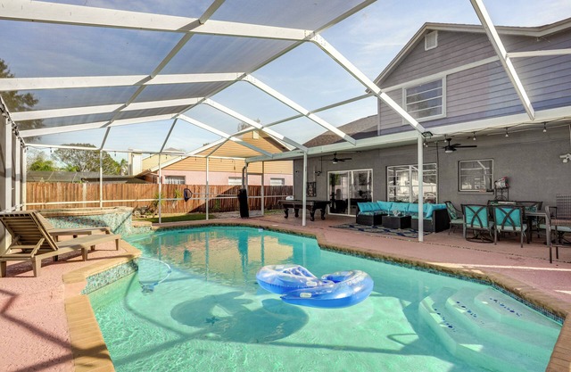 3 Mi to Marina: Riverview Family Home w/Lanai!