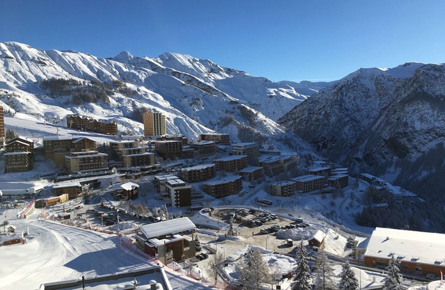 3 P. Spacious Completely renovated. Breathtaking view - Ski on foot 50 m