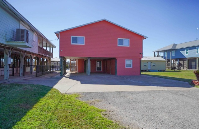 3 River Bend Villa - Colorado River in Matagorda