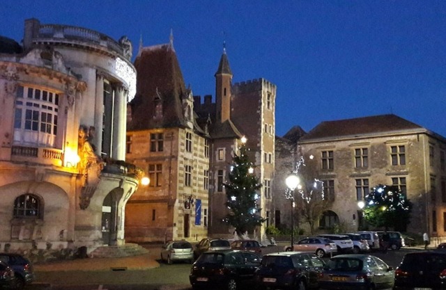 3-star house in historic Agen town center