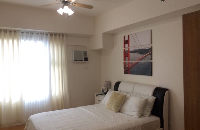 3 Stylish Contemporary studio @ 8adriatico condo + pool + NetFlix